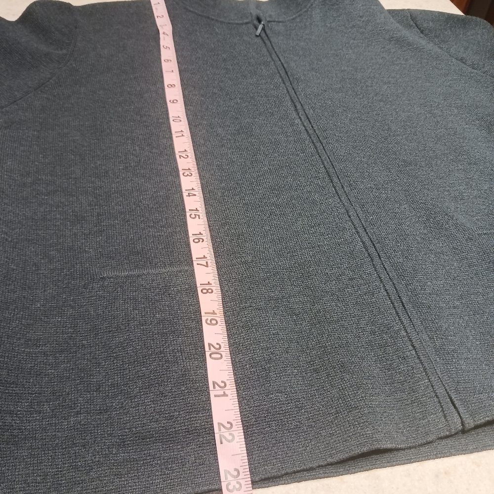Eileen Fisher Italian Yarn 100% Wool Gray Cardigan Full Zip Size M - Picture 6 of 9